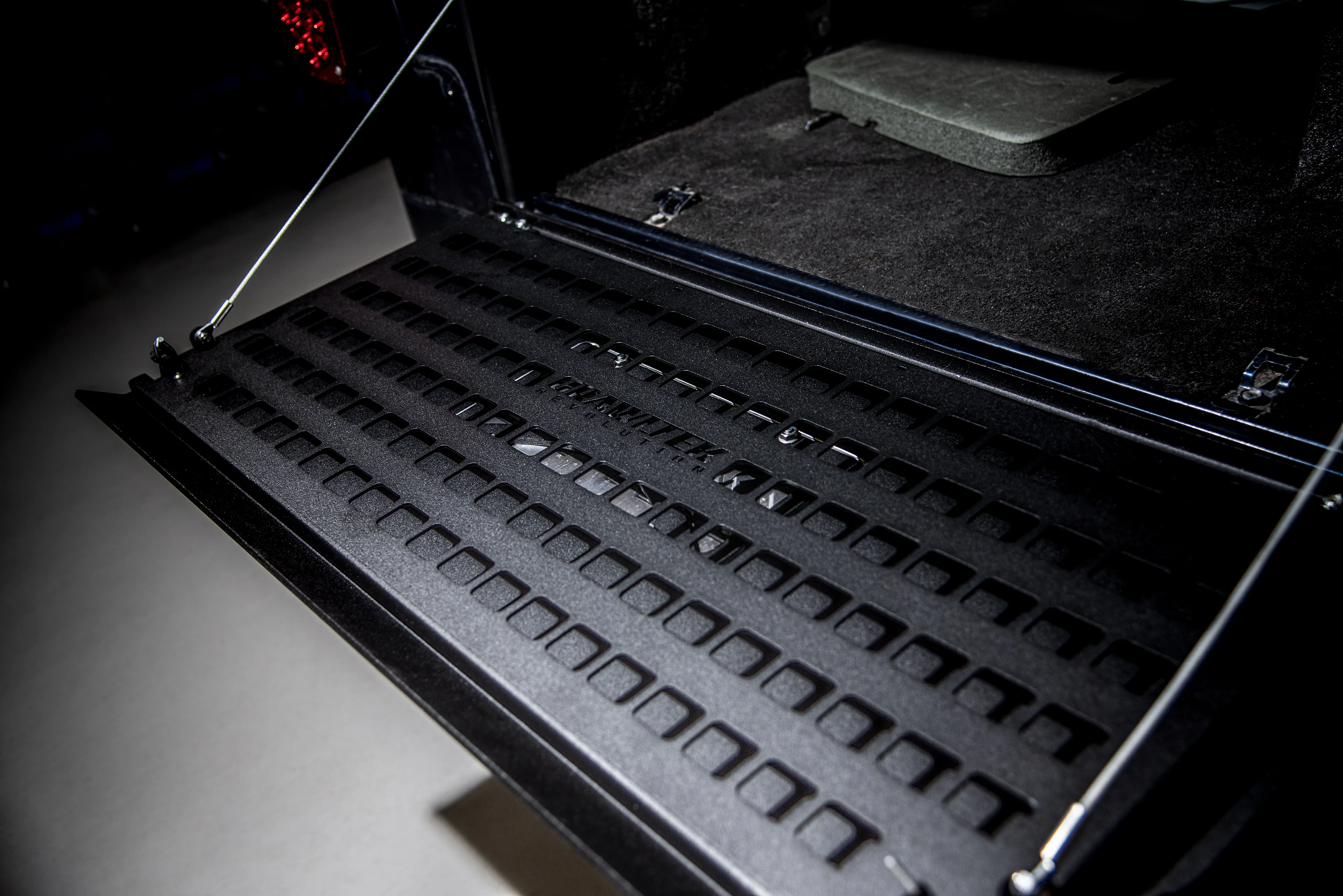 Drop Down Tailgate with Molle Rack | Jeep Wrangler YJ/TJ - Image 12
