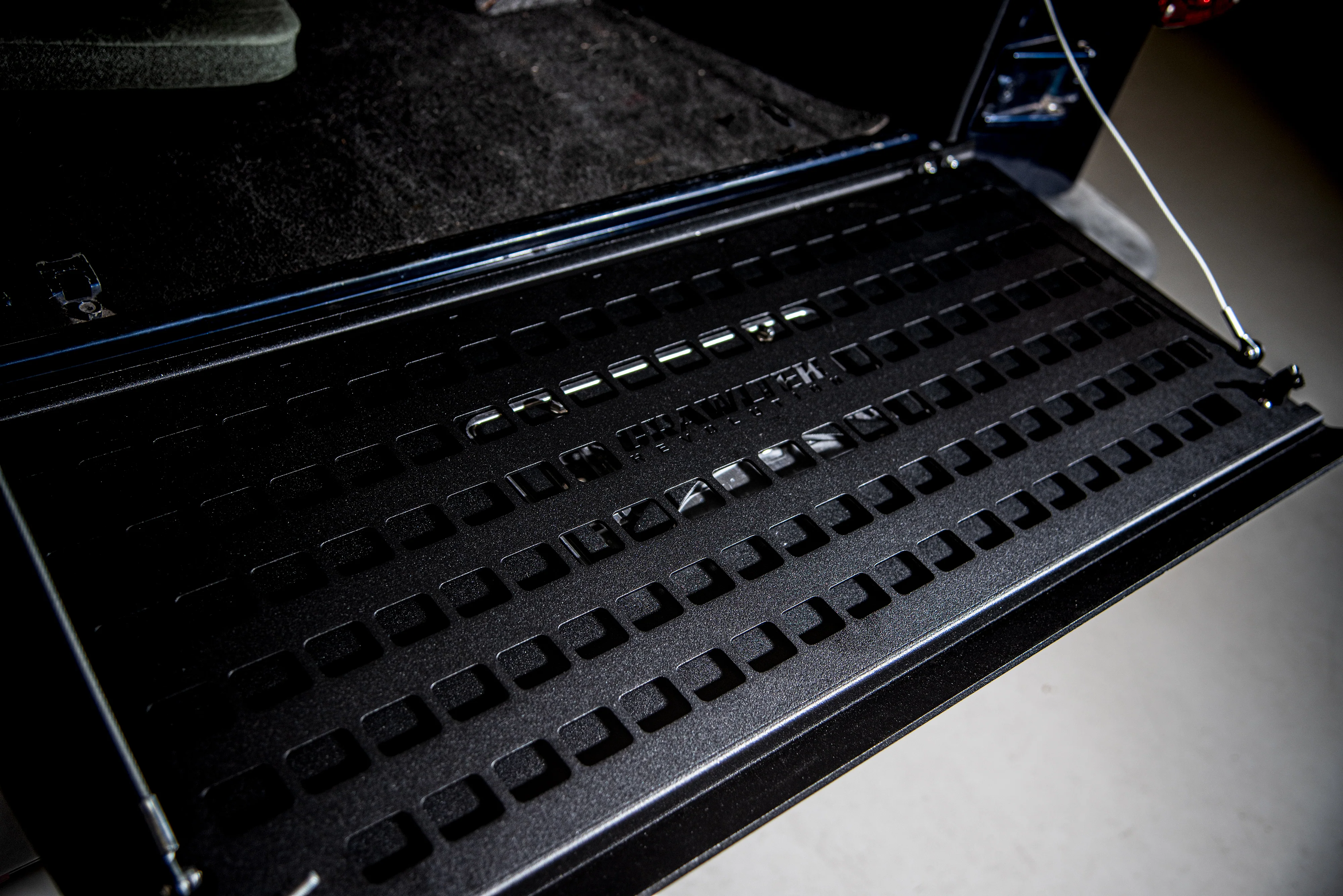 Drop Down Tailgate with Molle Rack | Jeep Wrangler YJ/TJ - Image 9